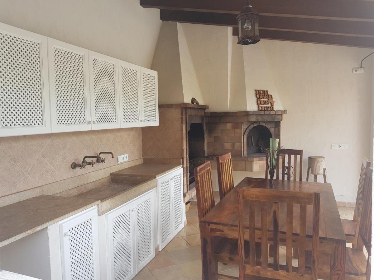Villa Milagro - 3 Bedroom Finca Style Villa With Pool Near Golf Course/Beaches - Air Cond. Польєнса Екстер'єр фото
