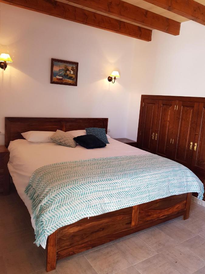 Villa Milagro - 3 Bedroom Finca Style Villa With Pool Near Golf Course/Beaches - Air Cond. Польєнса Екстер'єр фото